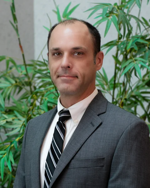 Steven Kowalewski, Agent